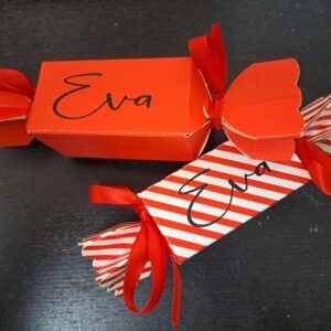 Red & white Christmas cracker, personalised christmas, fillable gift box, secret Santa packaging, table decoration, family Xmas wrapping